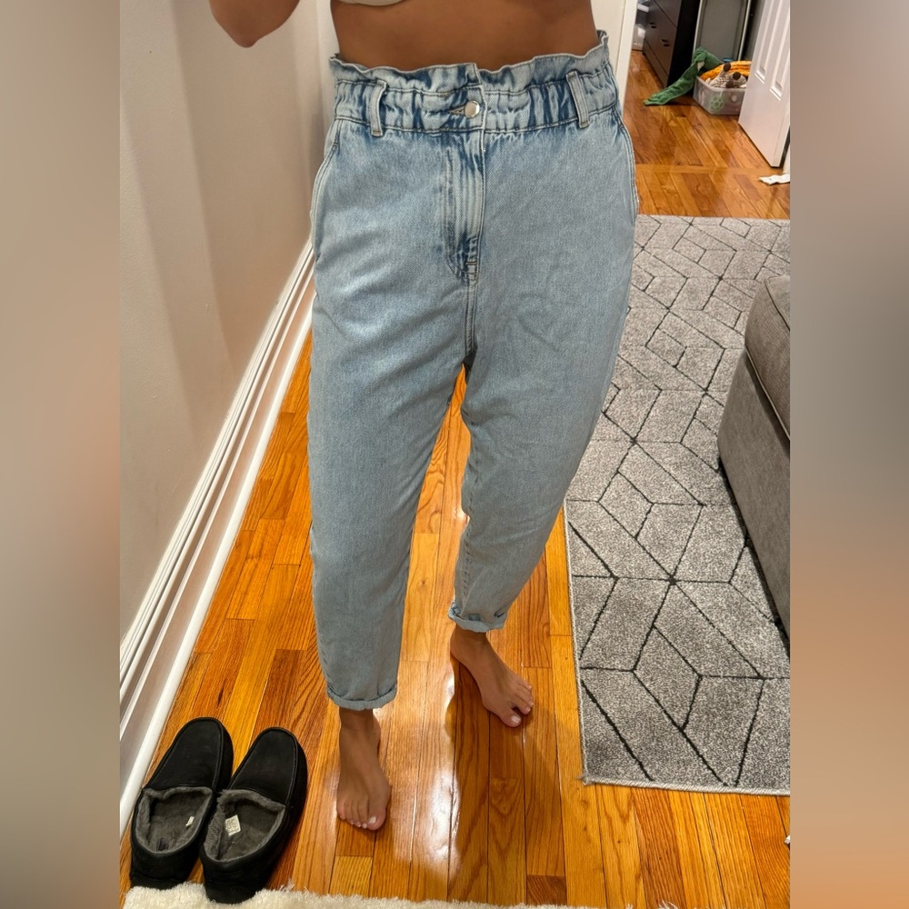 High-waisted paperbag baggy jeans